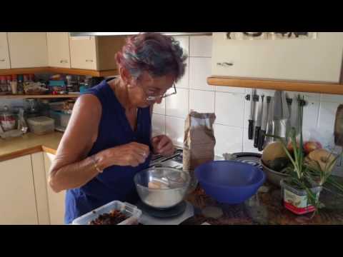 Making a Wiltshire Lardy Cake with my mum