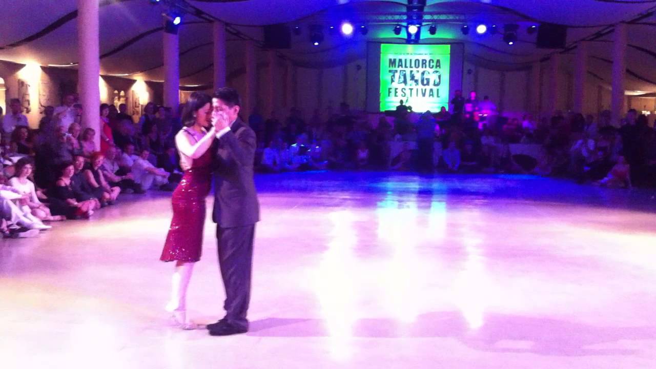 Julieta Qüesta. & Rauli Choque at Mallorca Tango Festival 2014 MIlonga; El Portenito - Juan Dárienzo