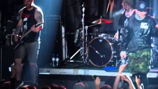 Emmure -- 10 Signs You Should Leave *LIVE HD* 2014