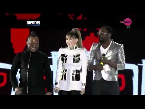 Black Eyed Peas and CL 2NE1  WHERE IS THE LOVE トゥエニウォン  MNET asian music awards 2011