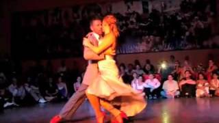 Melina Brufman & Claudio González bailando un tango en Misterio Tango Festival 2010