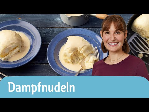 Dampfnudeln mit Vanillesoße – süß, lecker, traditionell 🍮 | REWE Deine Küche