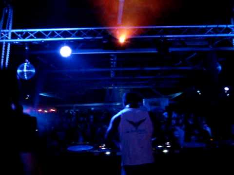 Hardmasterz dj Blackmail vs X-ploded