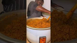@MinaCuisine_-Rice Cooker Jollof rice