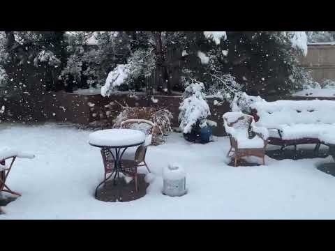 12/31-2022 it’s snowing in Reno NV