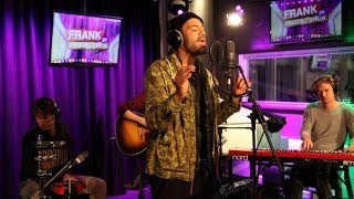 Alain Clark - mash-up van Pony (Ginuwine) en de Thong Song (Sisqó) live bij de Frank en Vrijdag Show