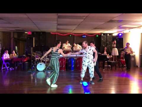 Utah Lindy Exchange Polygalindy Contest 2017 - Onesie Two Three