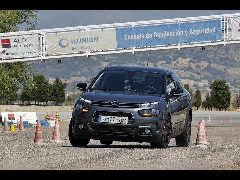 Citroën C4 Cactus 2018 – Maniobra de esquiva (moose test) y eslalon | km77.com