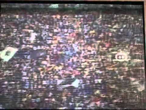 Torcida do Corinthians se humilha e grita Palmeira...
