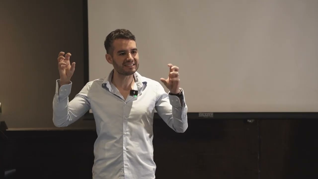 Lic. Miguel Rivera — RRB 17 Aniversario 2025