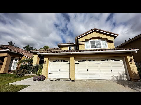 Upgraded 4 BEDROOM WITH AC IN OCEANSIDE property video