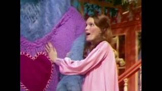 Muppet Songs: Mia Farrow and The Muppets - We Got Love