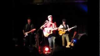 Colin Bullock - 8. Rattlin&#39; Bones (Kasey Chambers and Shane Nicholson cover)