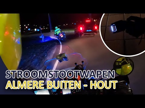 Politie | Stroomstootwapen | Scooter zonder kentekenplaat | Almere Buiten-Hout