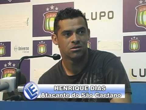 Henrique Dias - o Iluminado marca contra o Coritiba