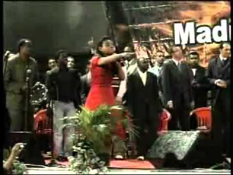 Valquiria de Oliveira - Fogo Puro