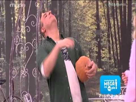 Λευτέρης Πανταζής feat. Tus - Έρωτας