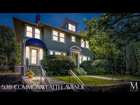 ELEGANT AND SPACIOUS CONDOMINIUM | 528 Commonwealth Avenue in Newton, MA