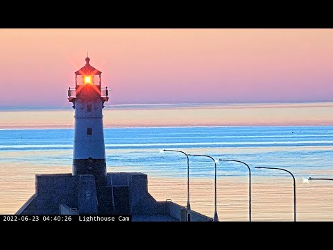Duluth North Pier Lighthouse live webcam