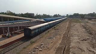 preview picture of video '57477 - Tirupati - Kadiridevarapalli Passenger departing from Ballari Junction'