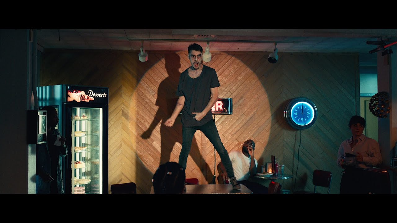 Видео thumbnail