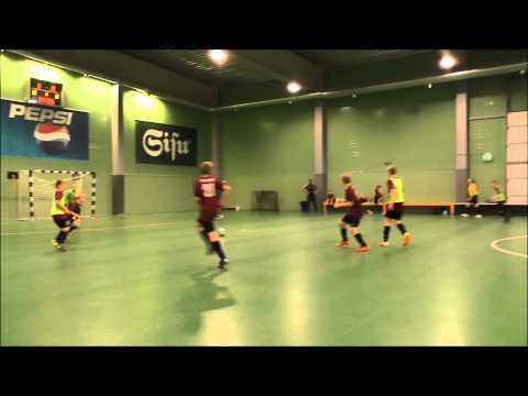 YIlves Sininen - YIlves Punainen 1-4 (Futsal D13, Liikuntakeskus 30.11.2014)