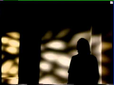 Yiannis Kotsiras - Στην αγκαλιά του Πειραιά - Stin Agalia Tou Pirea Official Video Clip