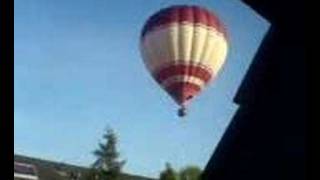 preview picture of video 'Luchtballon stijgt op van Robbenveld'