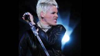 P!nk - It´s all your fault