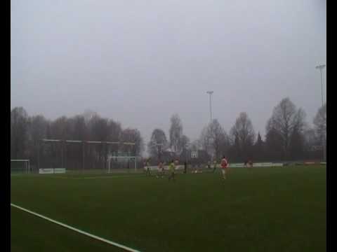 Blauw Geel'38/OW B1 - DVV B1 5-1 (Hier de 2-1 van Stefano Verburg)