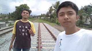 preview picture of video 'H-1 Peresmian Jalur KA Cibatu-Garut Oleh Pak Presiden'