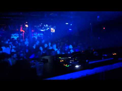 MONO JUNK (live) @ BATOFAR - Paris