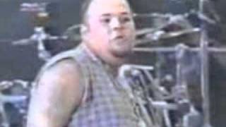 SEPULTURA E JOAO GORDO CRUCIFICADOS PELO SISTEMA.avi