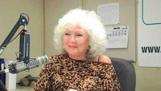 Juliann Kuchocki. MAKING OF DON'T EXPLAIN PT 2 (1-3).mov