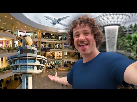 This is the MOST MODERN airport in the world (amazing) | SINGAPORE 🇸🇬✈️