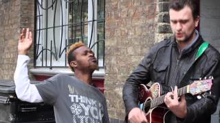 Reverend & The Makers - The Gun Feat. YP (live)