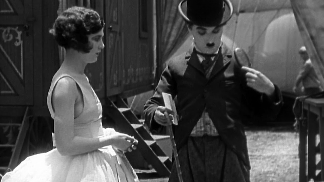 Trailer oficial de O Circo
