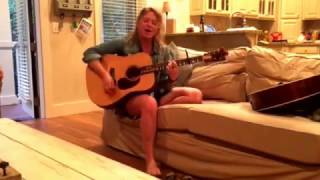 Crystal Bowersox - Rollin&#39; On