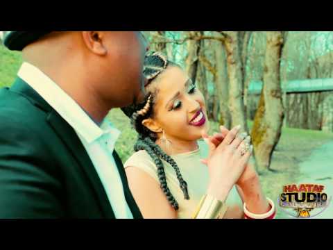 IDIL BARKHAD ft CABDI CURIYE | Baalkada Inaan Galo | (official video) 2017
