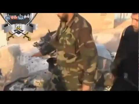 حطام طائرة ميغ بعد أن تم اسقاطها من قبل كتائب شهداء سوريا على جبهة أبو الظهور في ريف إدلب