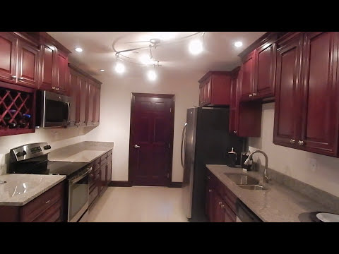 Gallery Luxury Apartment 1703. 1,060 sq. ft. 1 bedroom with den, 1.5 bath.