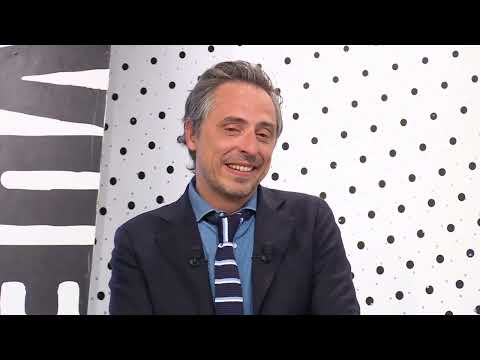 Jack Lang : "On me tire tellement sur le narguilé que j'ai de la fumée qui me sort par le nez !"