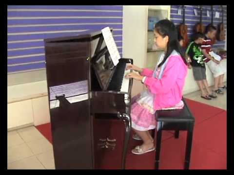 Ging at Yamaha Thailand Music School : 16/01/2011