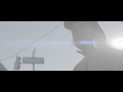 B SHOT   AIN'T TRIPPIN' (Official Music Video)