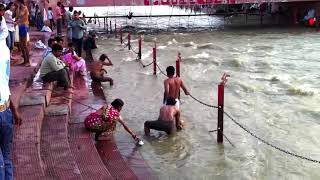 preview picture of video 'The Ganges - Haridwar, India'