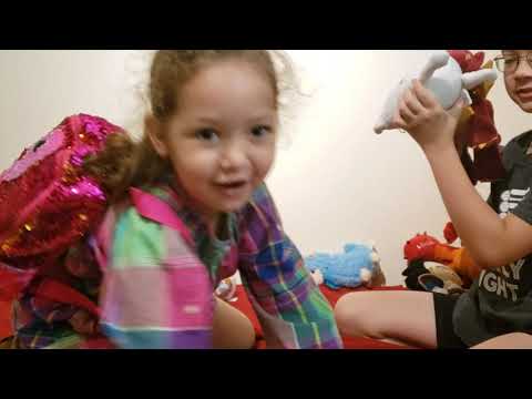 Plushies wars!!! Cloud vs Foxy till all out chaos