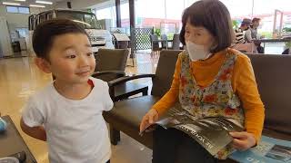 ひーばあちゃんの話を聞かない