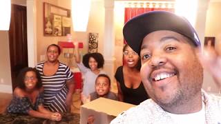 WHAT&#39;S IN THE BOX!?! - Family Game Time Fun! - Onyx Family
