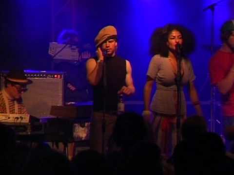 Flowin IMMO et les Freaqz (Nonstock '06)