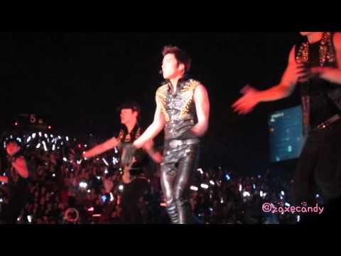 120310 2PM Hands Up Asia Tour in HK - Move On (Wooho)